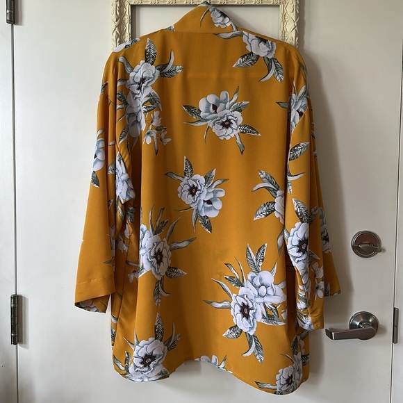 STREETWEAR SOCIETY |  Mustard Yellow Floral Kimono - Picture 10 of 10